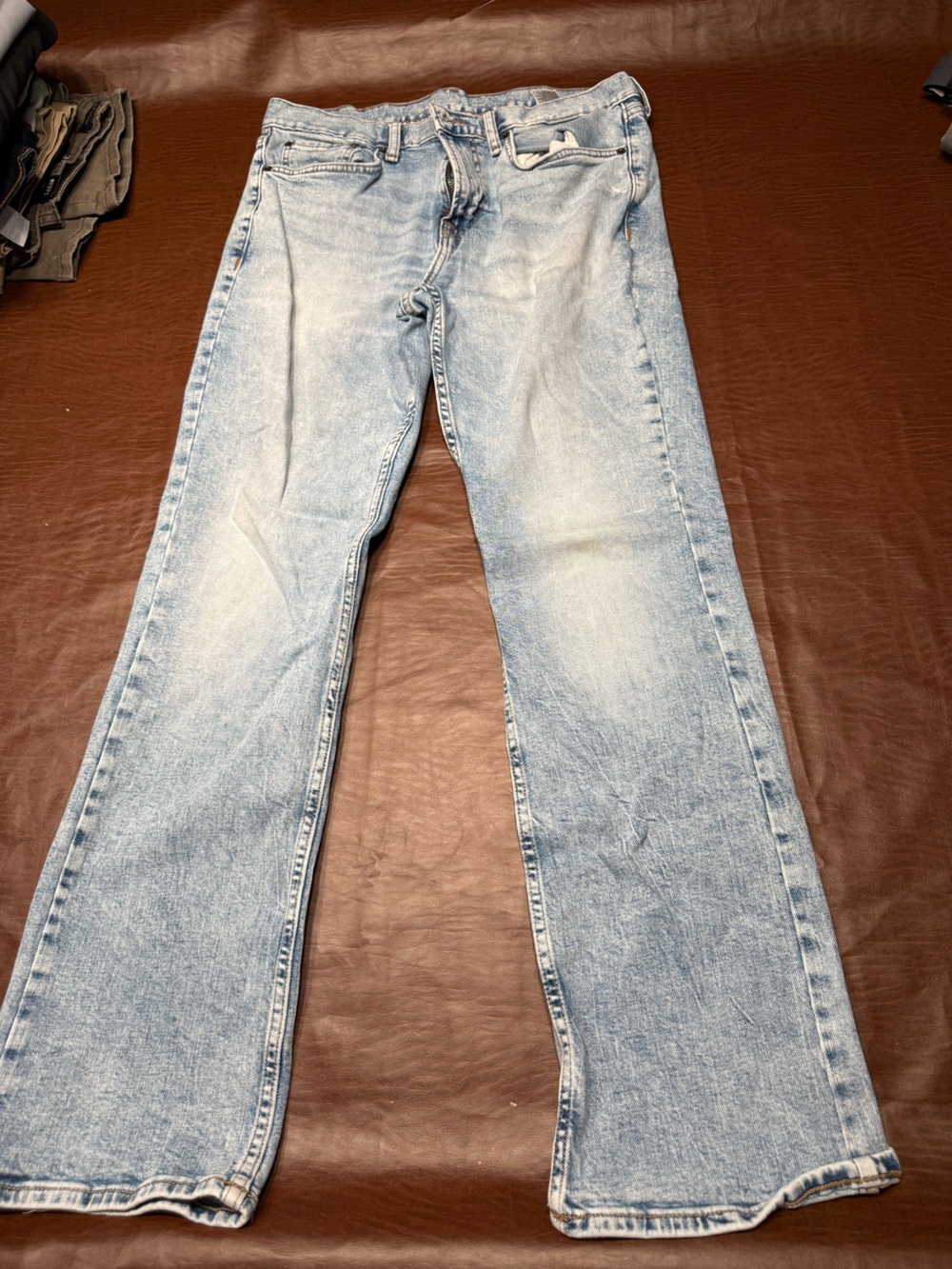 Old Navy men’s Light Blue Straight Leg Jeans